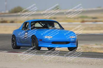 media/Sep-20-2025-Extreme Speed (Sat) [[1fcc23683c]]/Orange (Mid Intermediate)/Session 1 (Sunset)/